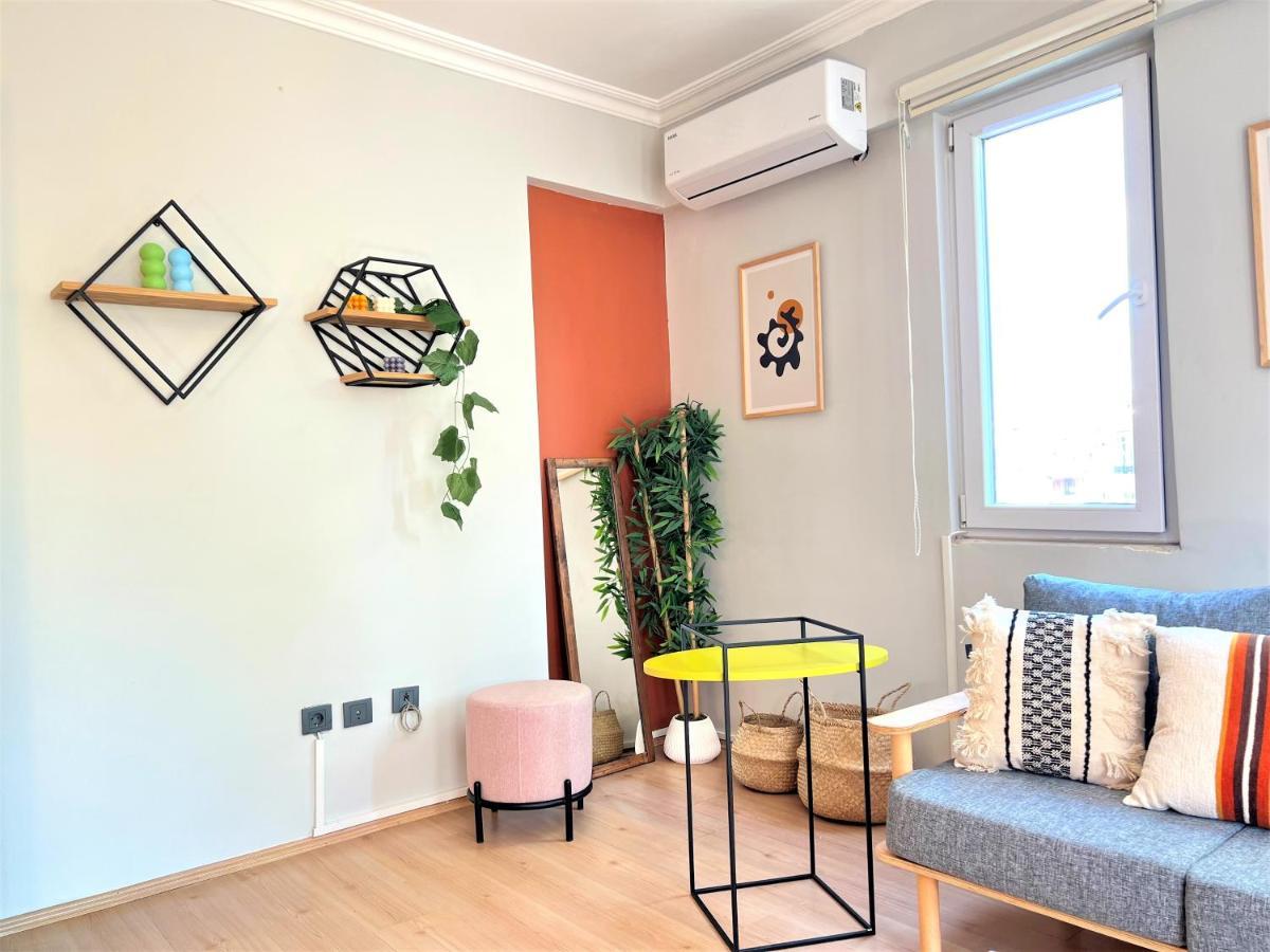 Wonder Homes- Cozy Flat, 2Br, Terrace, Cihangir, Frz3 Isztambul Kültér fotó